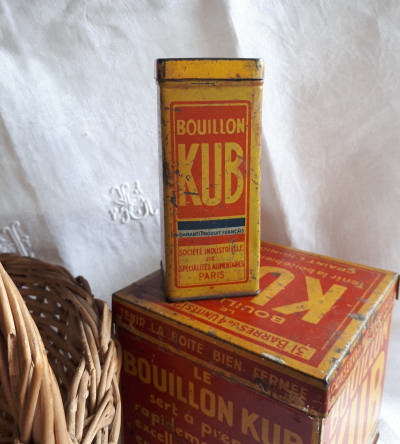 小さなKUB TIN缶 フランス  ブロカント　アンティーク ヴィンテージ缶
