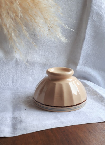フランス マロンクリーム色の小さなカフェオレボウル　*　 アンティーク　カフェオレボウル　食器　テーブルウエア