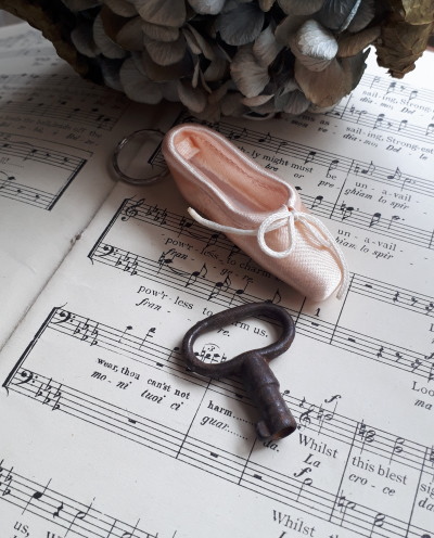 フランス 田舎の雰囲気 小さなアンティークキー * ヴィンテージ 　鍵　古い鍵　ブロカント